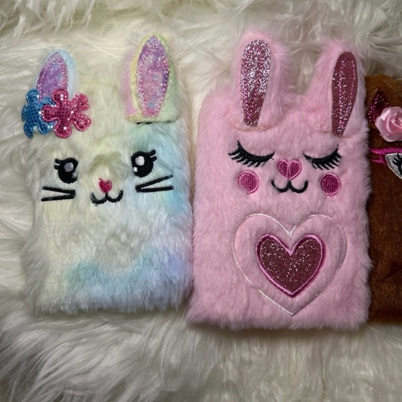 New Miniature Fuzzy Character Notebook Bundle - Picture 2 of 4